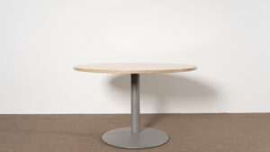 0249 Hali Besprechungstisch