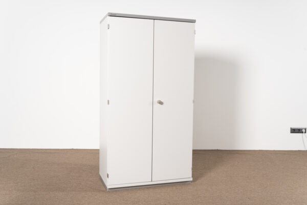 0236 Div. Designer Garderobenschrank