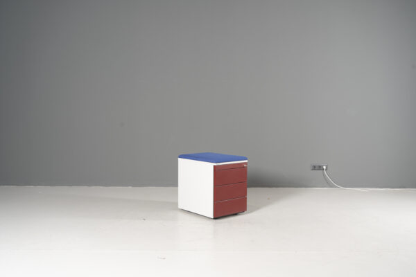 0072 Neudörfler Rollcontainer
